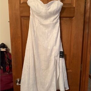 Lulu's Strapless White Dress